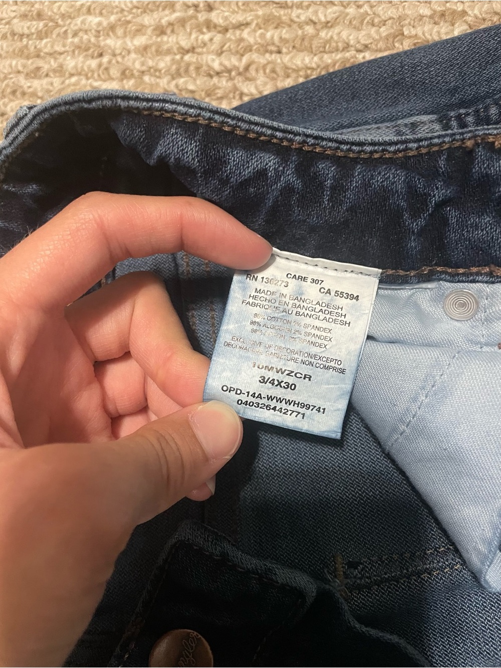 Lainey Wilson Wrangler Jeans - Picture 9 of 9